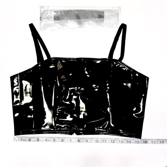 Blackmilk Batwing PVC bustier crop top black faux latex bats Halloween - size L - Picture 3 of 11